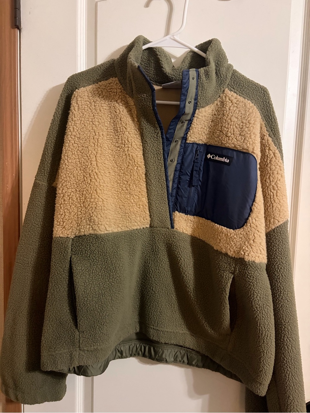Columbia Men’s Olive Green, Cream & Navy Sherpa Zip Pullover